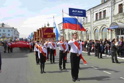Возложение гирлянды Памяти к мемориалу войнам-бийчанам